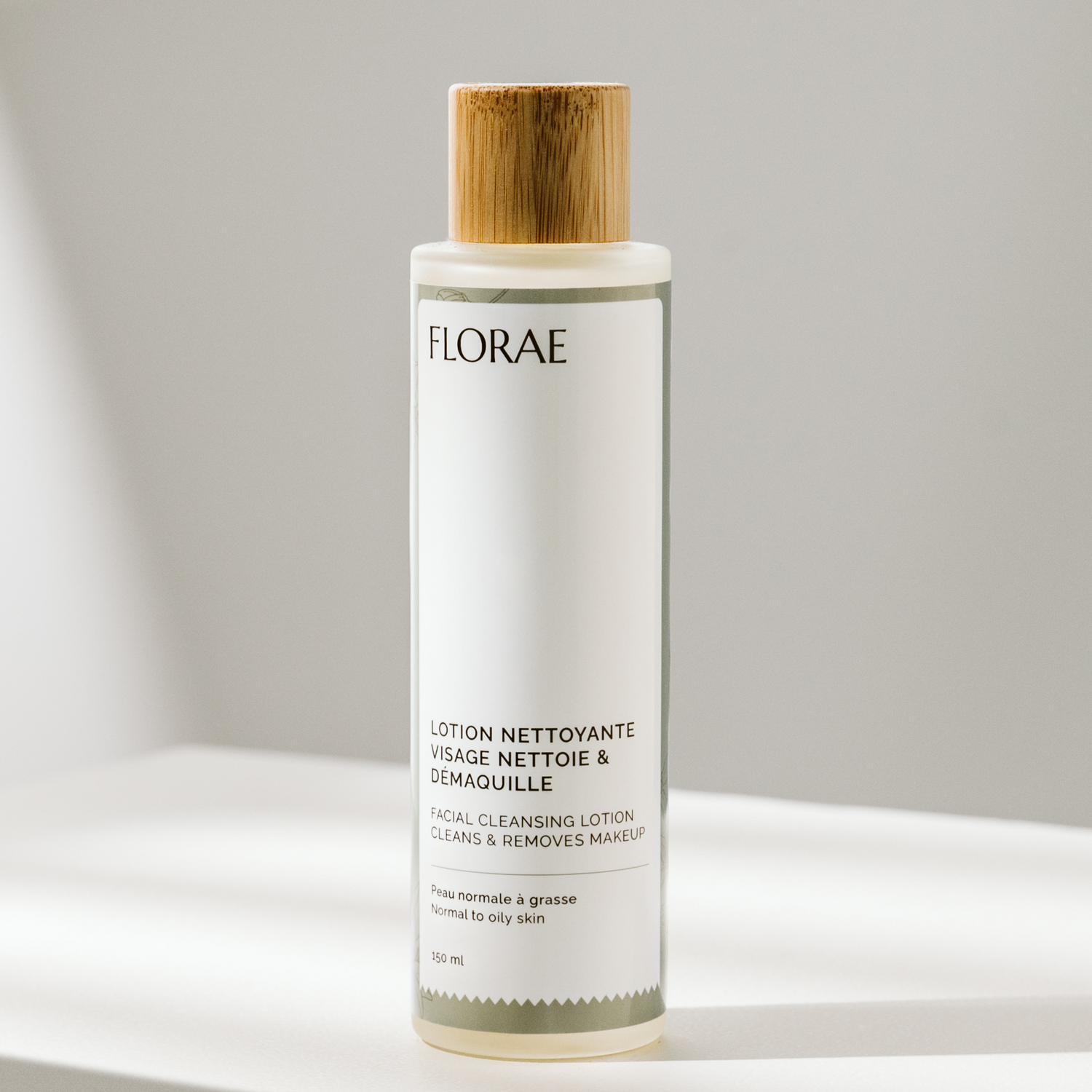 Découvrez le pouvoir rafraîchissant de notre lotion nettoyante à l&