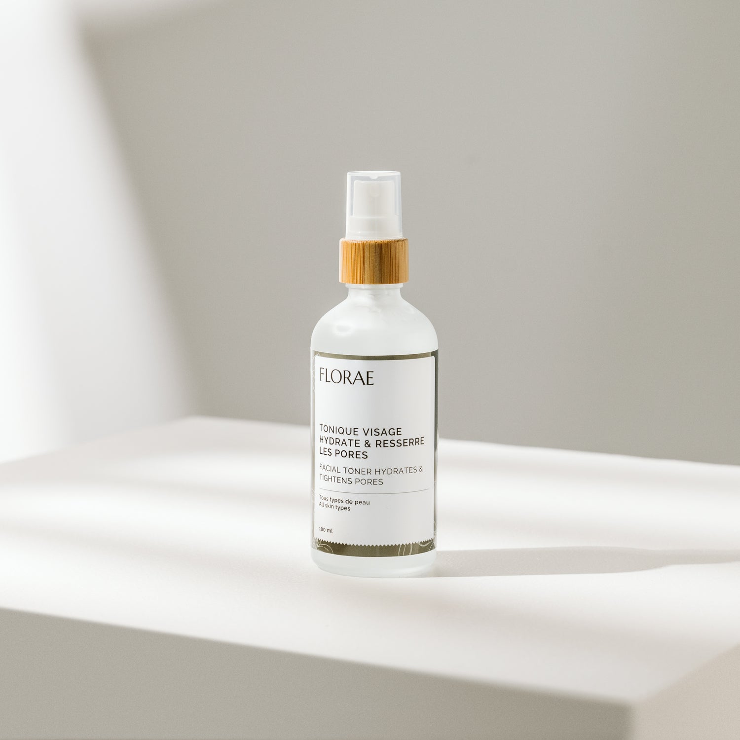 tonique 100% naturel, resserre les pores, hydrate et tonifie la peau du visage.