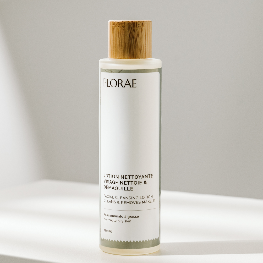 Découvrez le pouvoir rafraîchissant de notre lotion nettoyante à l&