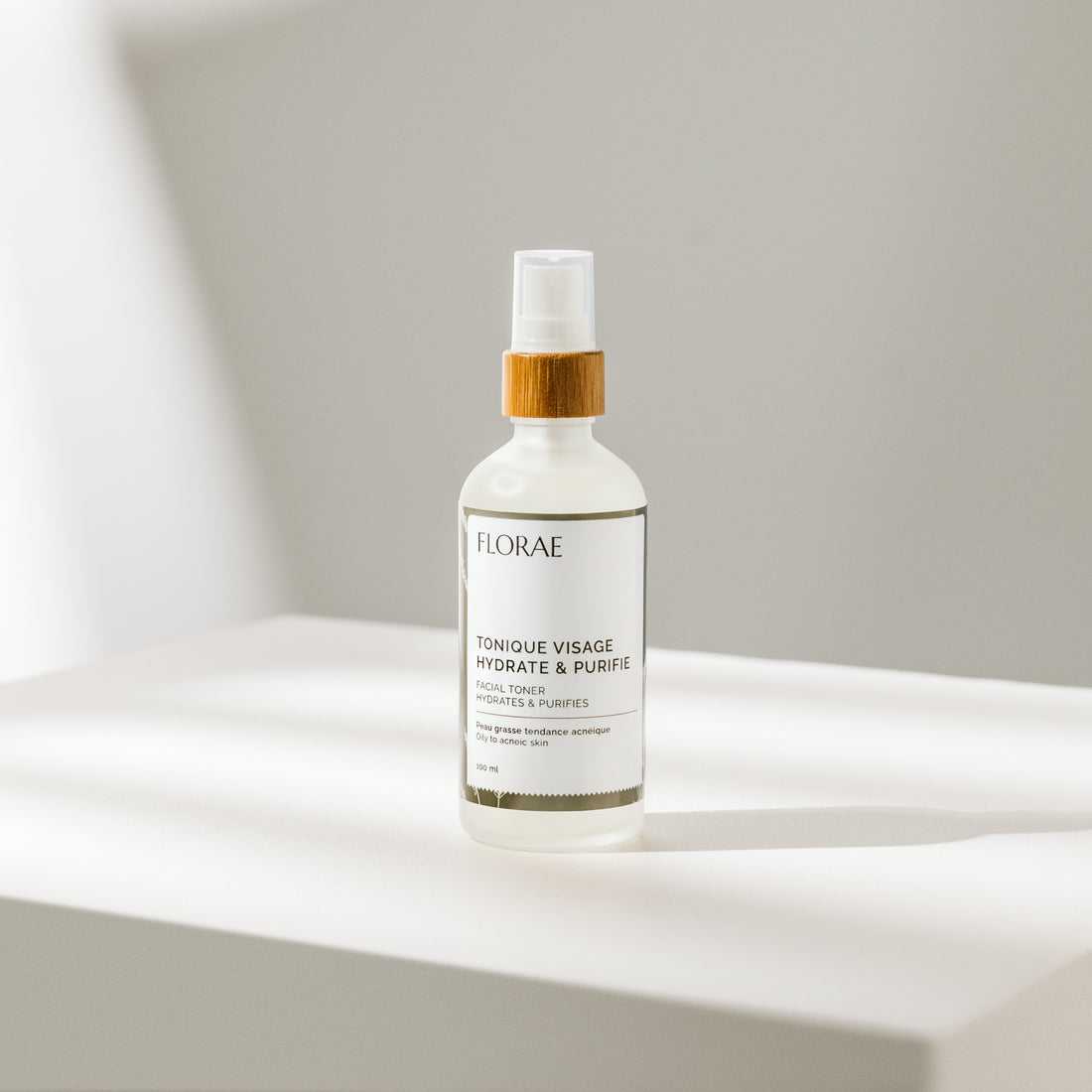 tonique 100% naturel, purifie les pores, hydrate et tonifie la peau du visage de la marque Florae